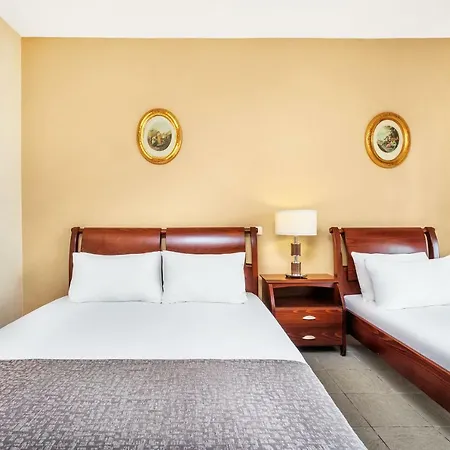 Hotel Amfion