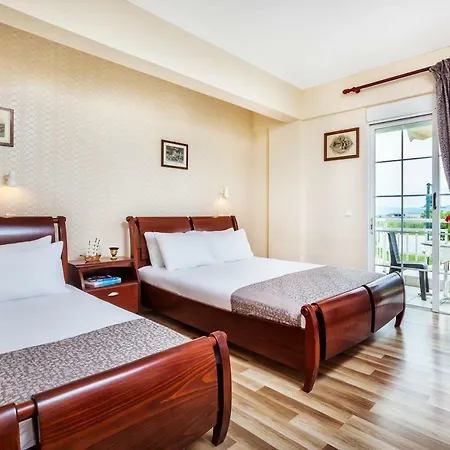 Отель Amfion 3*